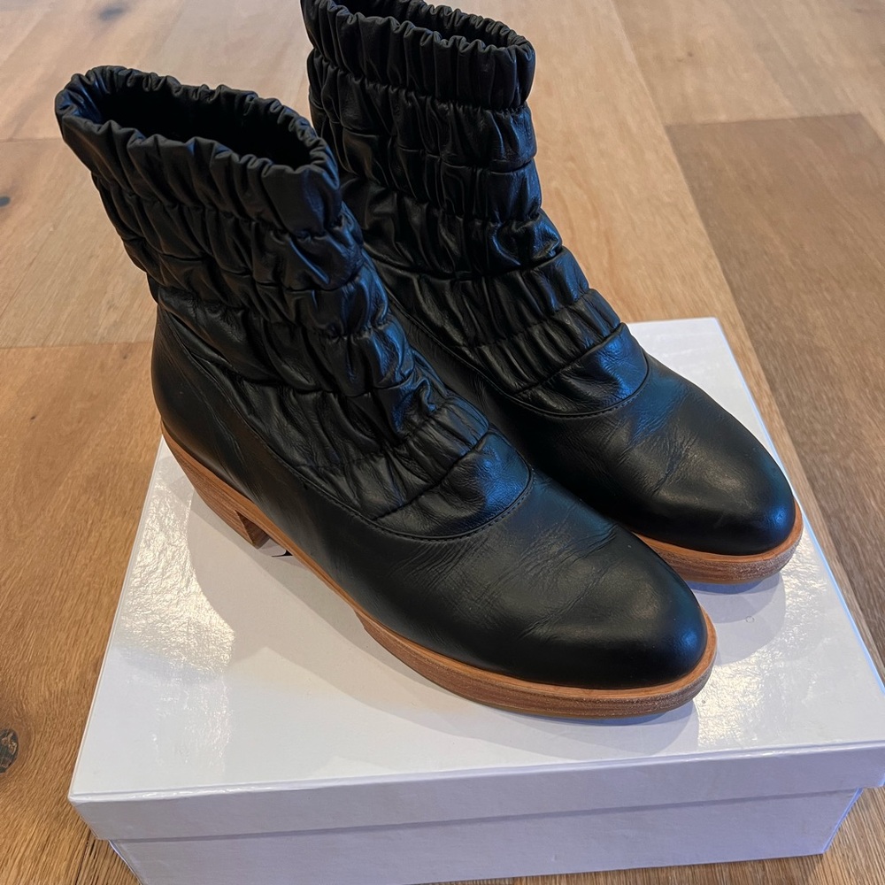 Beklina Aya Gathered Platform Boot